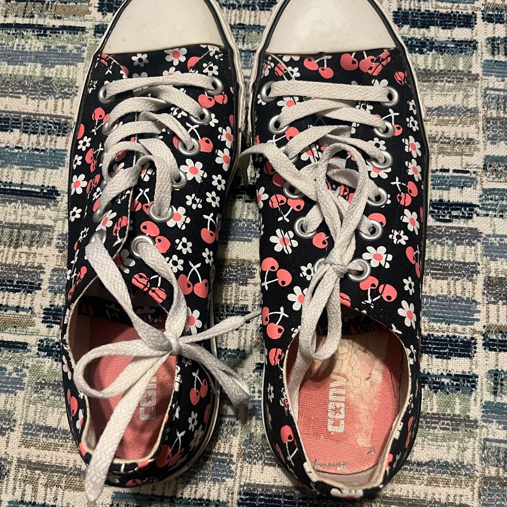Converse Women’s ' Black Floral and Cherries Sneakers - Picture 4 of 8